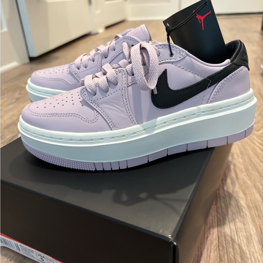 Nike Jordans air 1 Women's Lavender